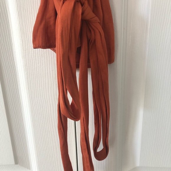 Adorable fall top S/M - Picture 7 of 7